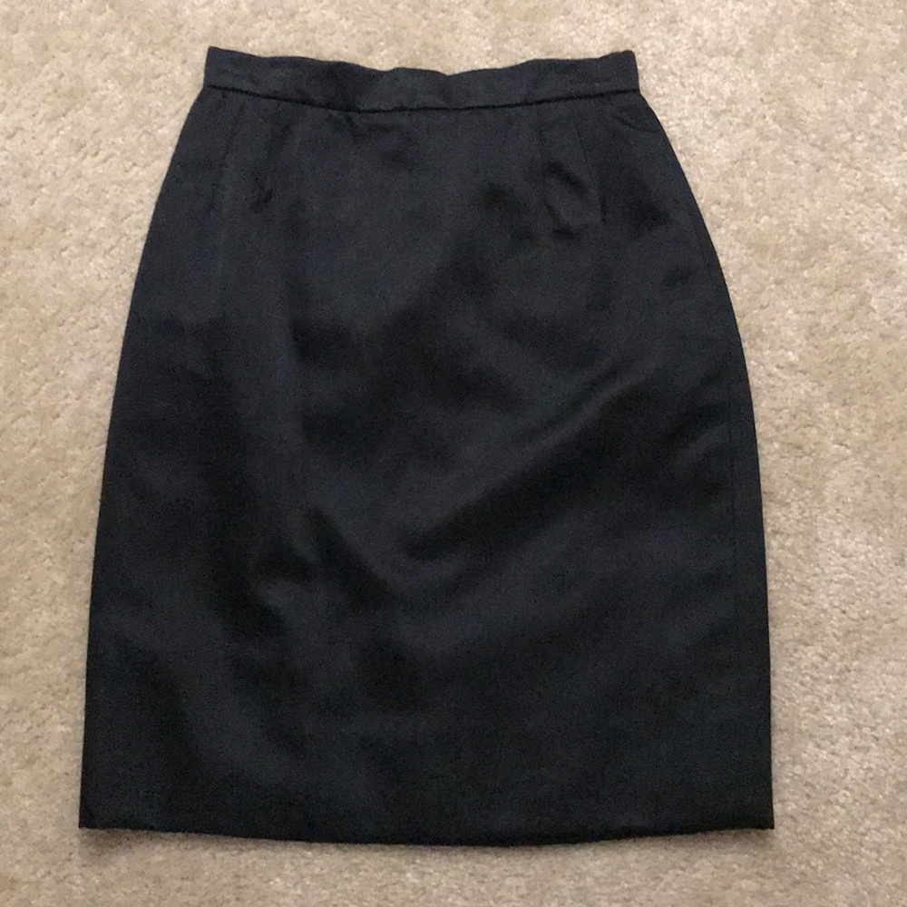 Gorgeous vintage I. Magnin Silk skirt. Size 0.